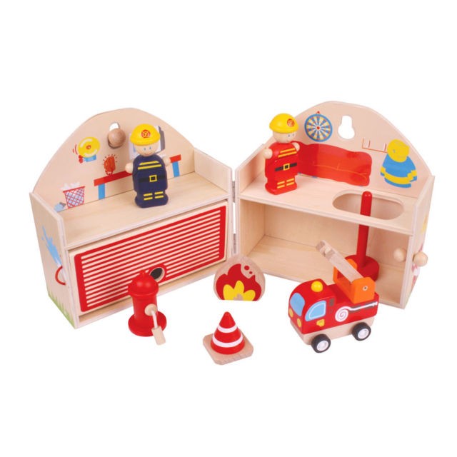 Mini Firemen and Firestation Playset Bigjigs