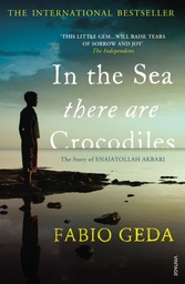 [9780099555452] In the Sea There Are Crocodiles